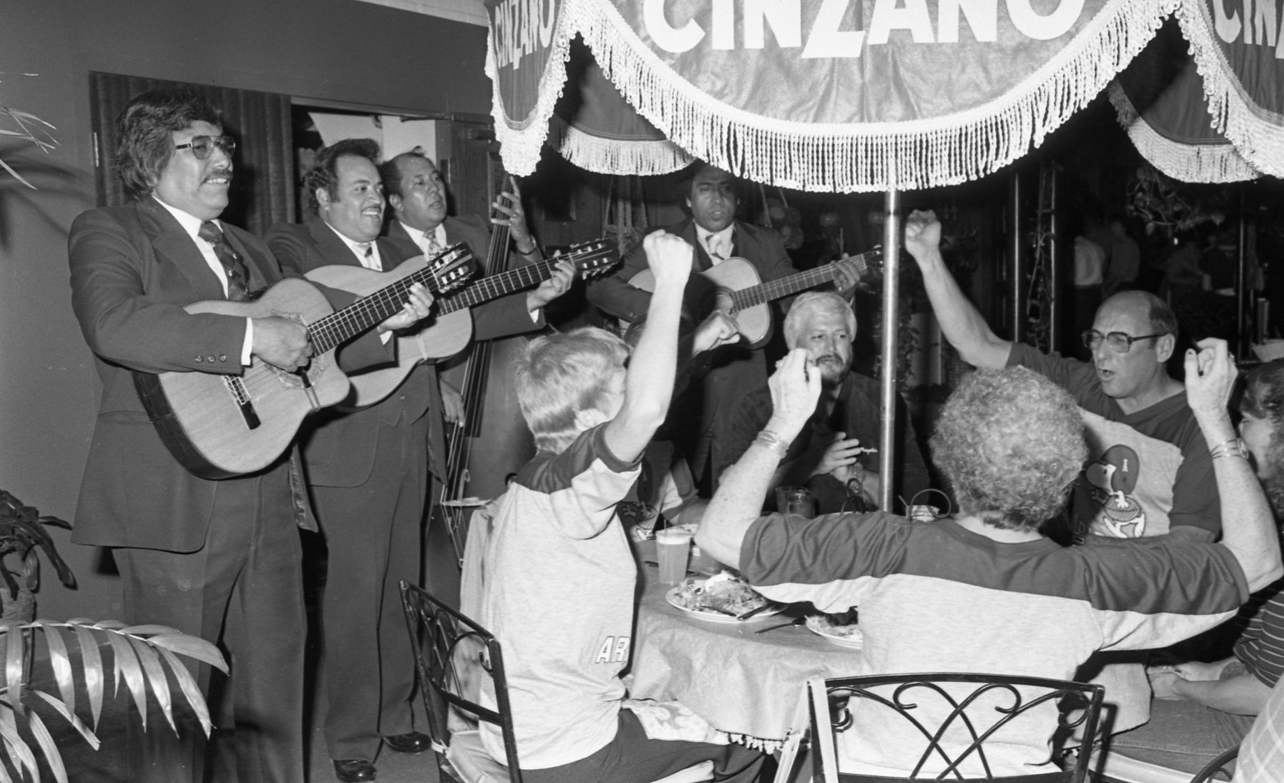 El Parador Restaurant — 2744 E. Broadway